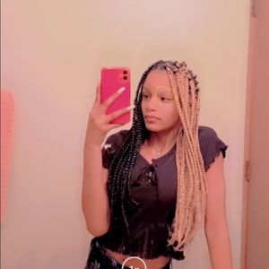 Meet your Posher, Deonjana